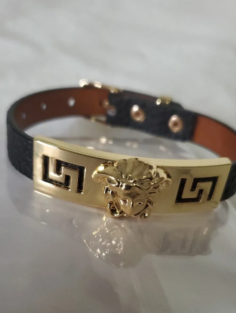 Fashion Jewelry Gold-Plate Black Medusa Bracelet